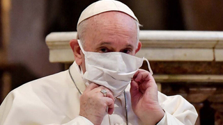 El Papa Francisco, con mascarilla