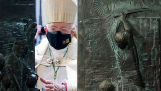 Julián Barrio abre la puerta santa