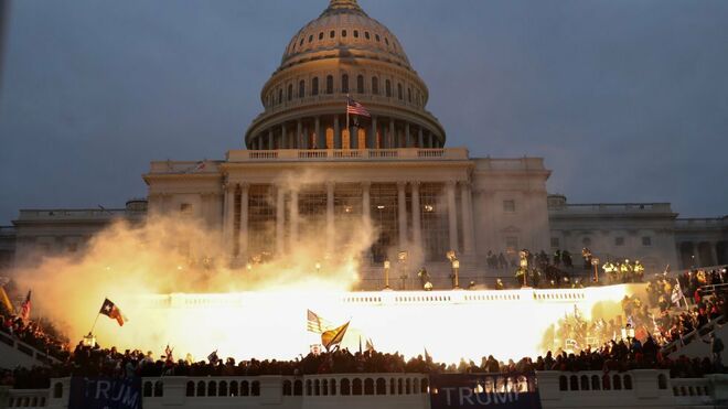 Arde el Capitolio de Estados Unidos