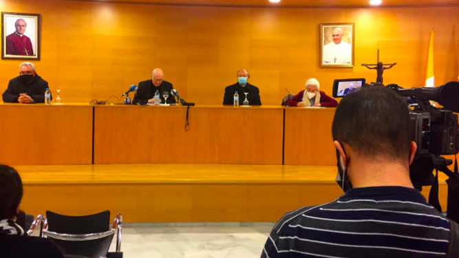 Rueda de prensa de Adolfo González Montes