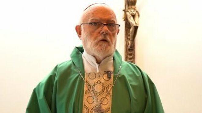 Monseñor Celestino Aós, arzobispo de Santiago