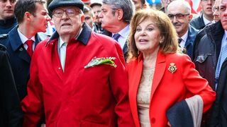 Jean-Marie Le Pen se casa por la iglesia a los 92 años