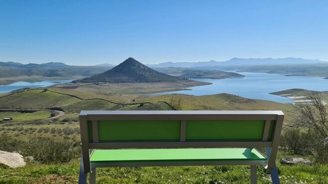 "Extremadura, la primera; es decir, la última"