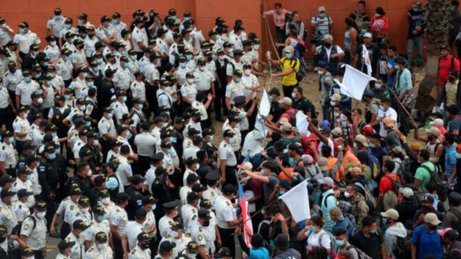 Caravana emigrantes