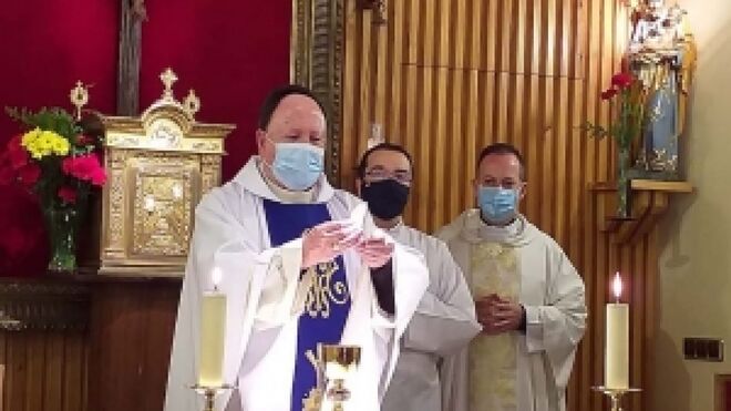 Sigue preocupando el estado de Juan del Río, sedado e intubado