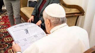 Francisco, con el Catholic News Service