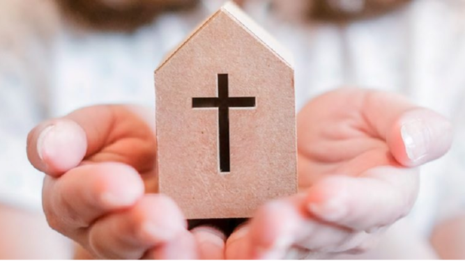 Mujer en la Iglesia