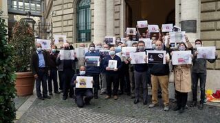 Jesuitas exigen la liberación del padre Swamy