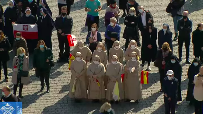 Las religiosas españolas no se pierden un Angelus