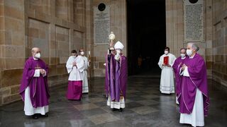 El obispo de Zamora, con la cruz de Carne, el pasado Miércoles de Ceniza
