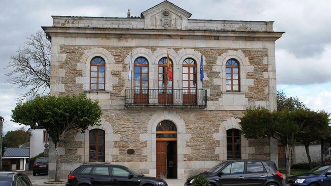Casa do Concello de Outeiro de Rei