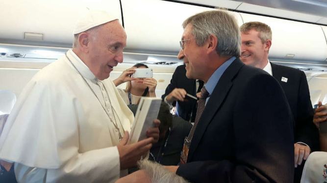 El Papa saluda a Boo