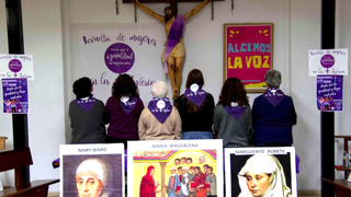 Revuelta de mujeres en la Iglesia