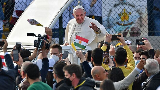 Diez mil fieles despiden a Francisco en Erbil: "Hoy, puedo ver y sentir que la Iglesia de Irak está viva"