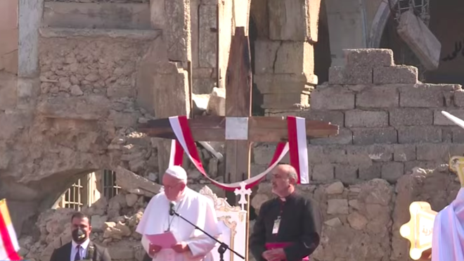 Francisco, en la oración de sufragio por las víctimas de la guerra