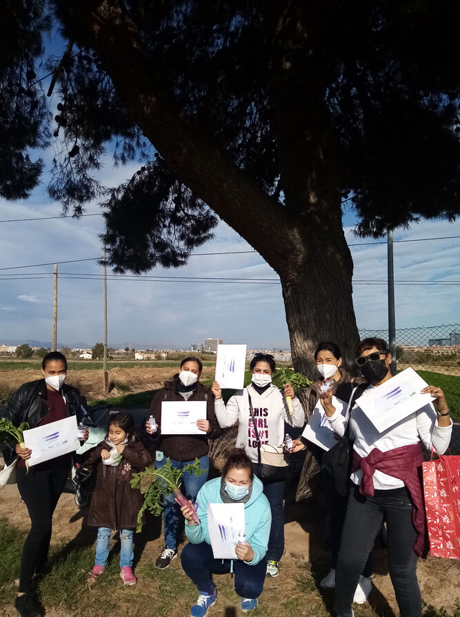 Mujeres participantes en los programas del Área Mujer del Servicio Jesuita a Migrantes de Valencia