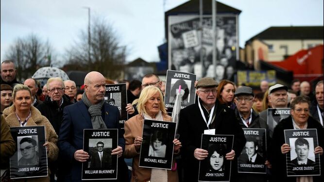Familiares de víctimas del IRA
