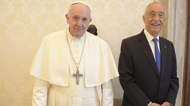 Francisco y el presidente portugués Marcelo Rebelo de Sousa