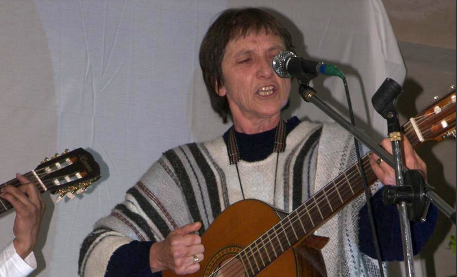 JUlia Serrano