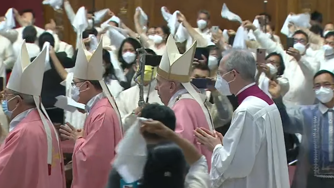 El Papa y el cardenal Tagle