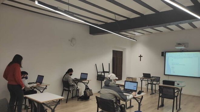 Formación contra la brecha digital de las personas en riesgo de exclusión