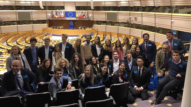 Vista de estudiantes al Parlamento Europeo