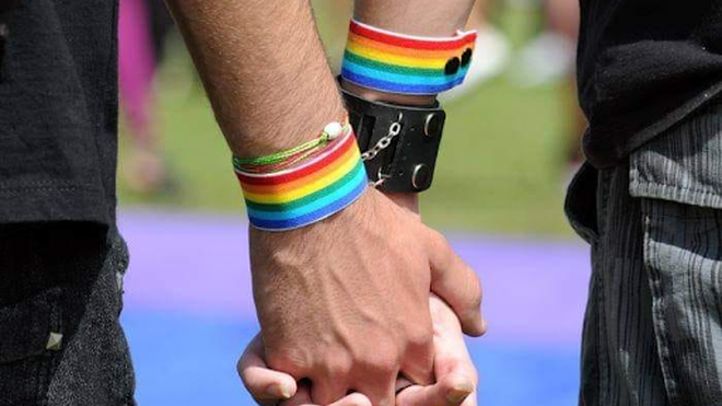 Contra el fariseísmo de la homosexualidad en la Iglesia