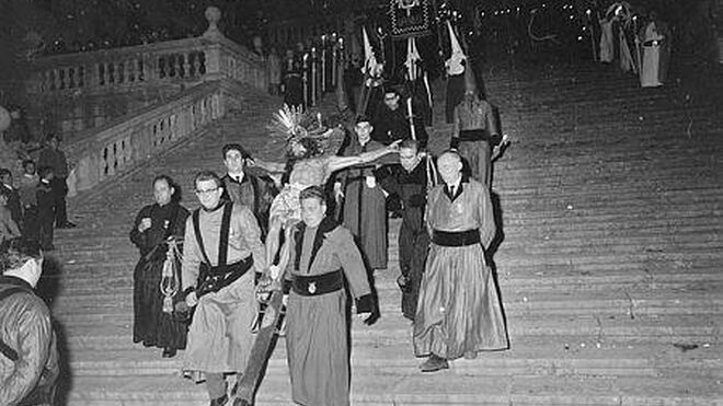 1968.Viernes Santo. Autor Narcís Sans. CRDI.