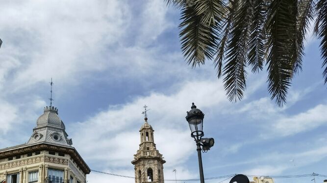 Torre campanario de la Iglesia de Santa Catalina. Valencia.