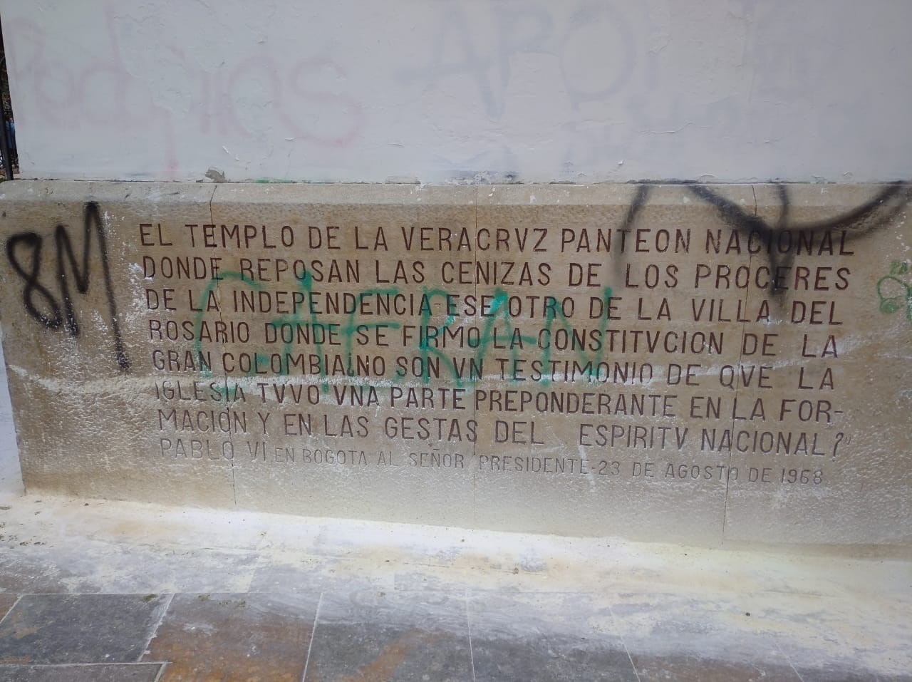 GRAFITTIS 13 DEL 8M 2021