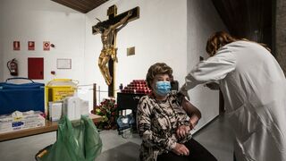 Vacunación en la parroquia del Carmen