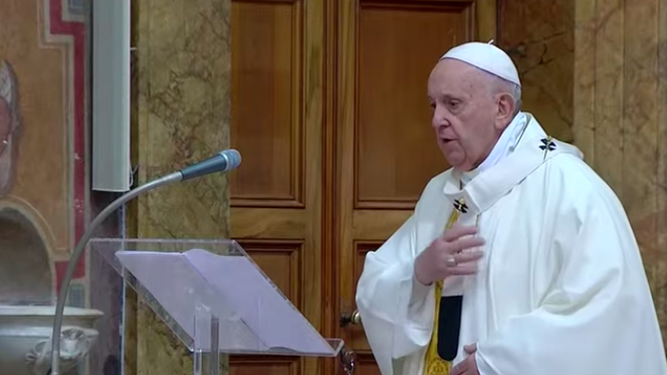 El Papa, durante la misa