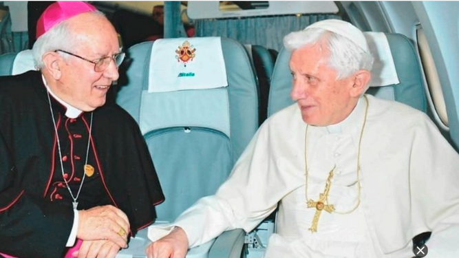 Monseñor Félix y Benedicto XVI