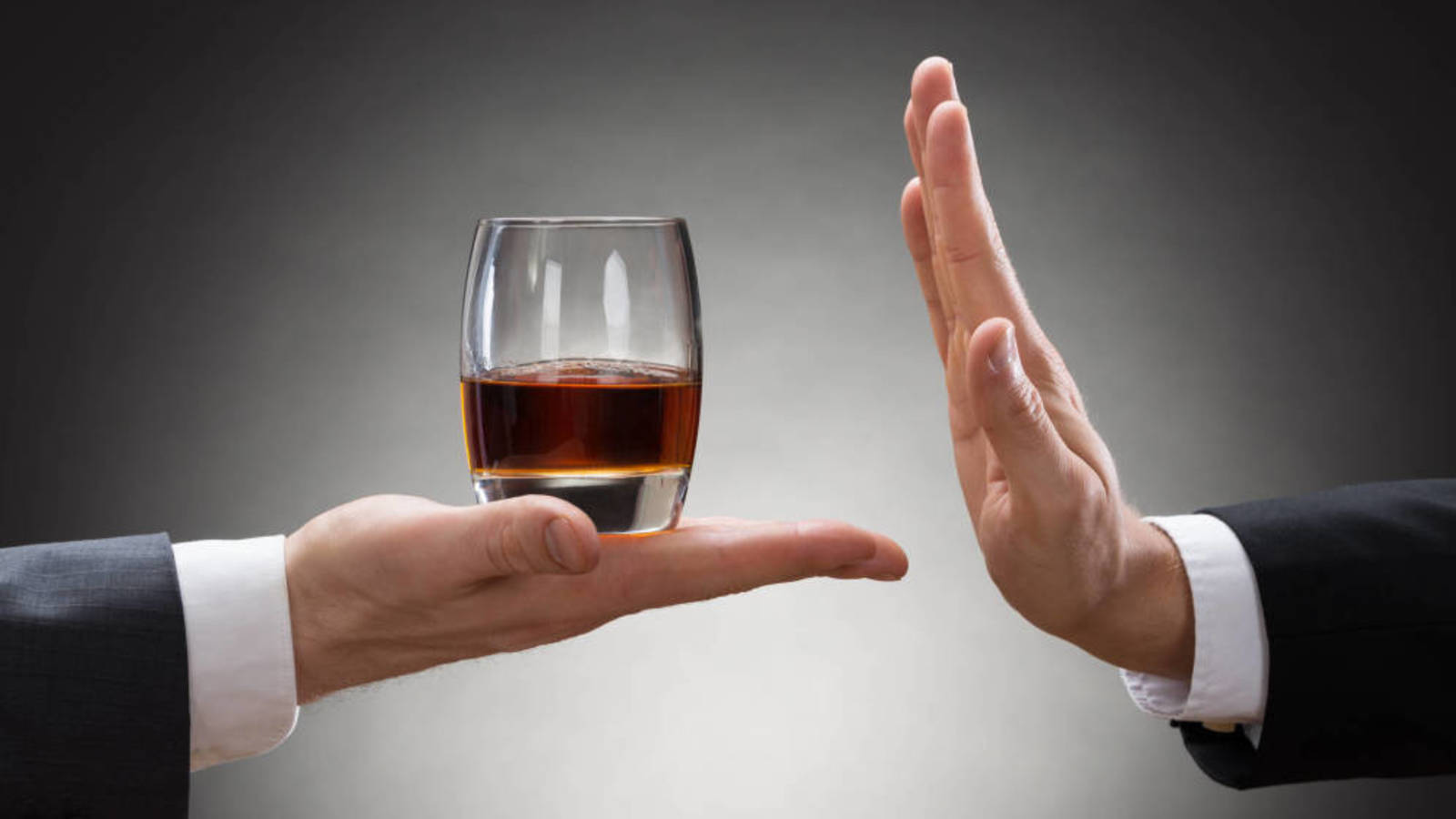 asi-te-afecta-el-alcohol-a-partir-de-los-40-anos