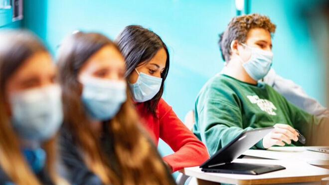 La Fundación ”la Caixa” lanza un programa de becas de grado para estudiantes excelentes con escasos recursos