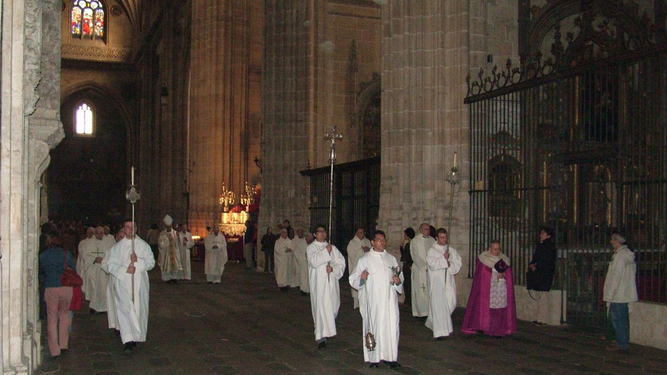 Procesión en la catedral de Salamanca