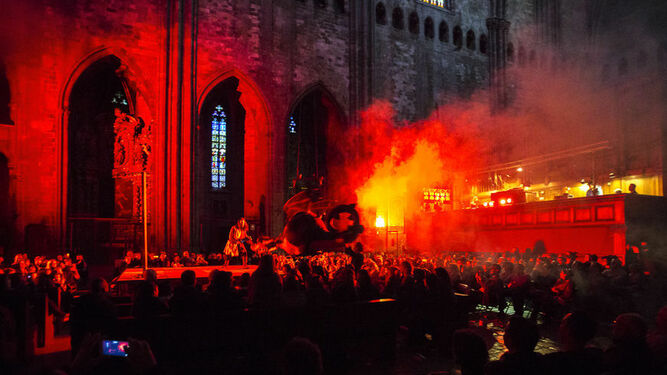 Consueta de Sant Jordi en la Catedral de Girona.