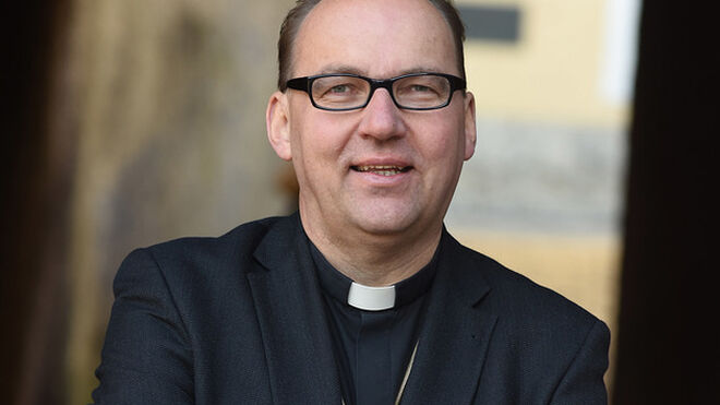 Glettler: “Es erróneo creer que un tema tan delicado como las uniones gais podría resolverse con una simple aclaración”