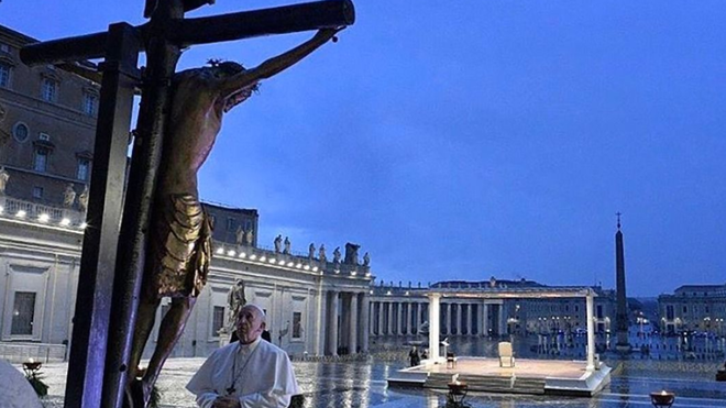El Papa y el Cristo de la Peste