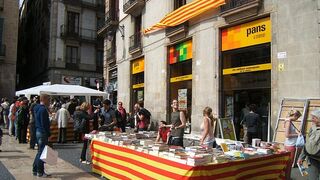 La diada de Sant Jordi en Barcelona.  Foto: Francis Lenn.