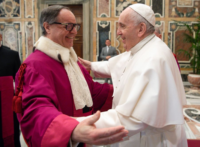 El Papa saluda a Arellano