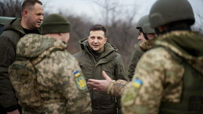 Zelenski visita el Este de Ucrania