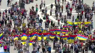 Fieles colombianos, más presentes que nunca en San Pedro