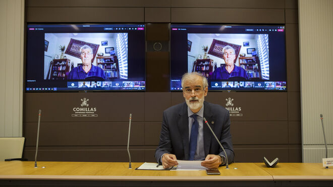 El rector de Comillas, durante la inauguración del simposio