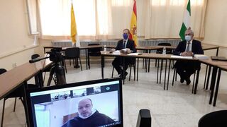 Julio Söchting Herrera defiende su tesis