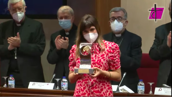 Entrega del Premio Bravo a Rozalén