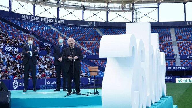 Encuentro en el estadio del Levante