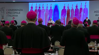 El Papa, con los obispos italianos