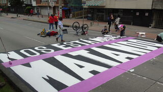 Intervención artística en la avenida 30 (Bogotá)