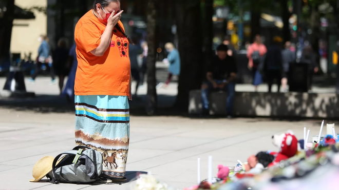 Duelo en Canadá por los niños indígenas muertos en escuelas cristianas